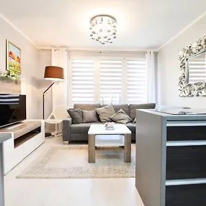 https://apartament-dworcowa-kolobrzeg.kolobrzeghotels.com